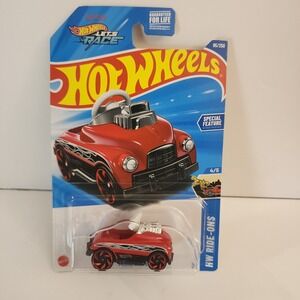 Hot Wheels Pedal Driver HW Ride-Ons Red 95/250 Netflix Lets Race Treasure Hunt